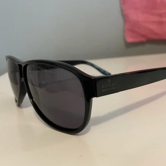 EUC GUCCI Aviator Sunglases